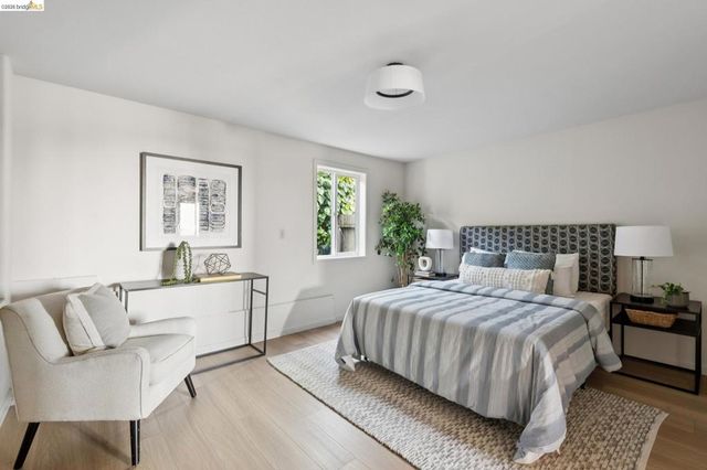 4021 Maybelle Ave, Oakland, CA 94619