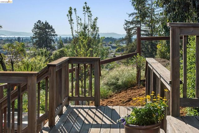 4021 Maybelle Ave, Oakland, CA 94619