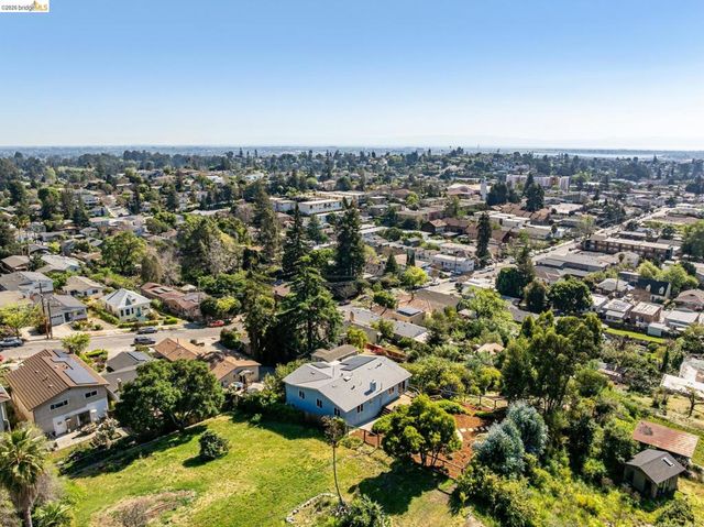 4021 Maybelle Ave, Oakland, CA 94619