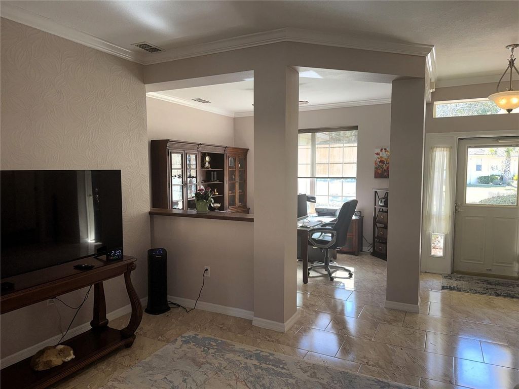 Image 17 of property listing at 525 SIENNA DRIVE, Kissimmee, FL 34759