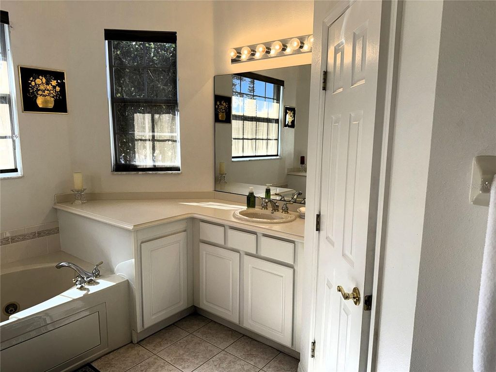 Image 51 of property listing at 525 SIENNA DRIVE, Kissimmee, FL 34759