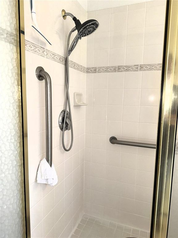 Image 54 of property listing at 525 SIENNA DRIVE, Kissimmee, FL 34759