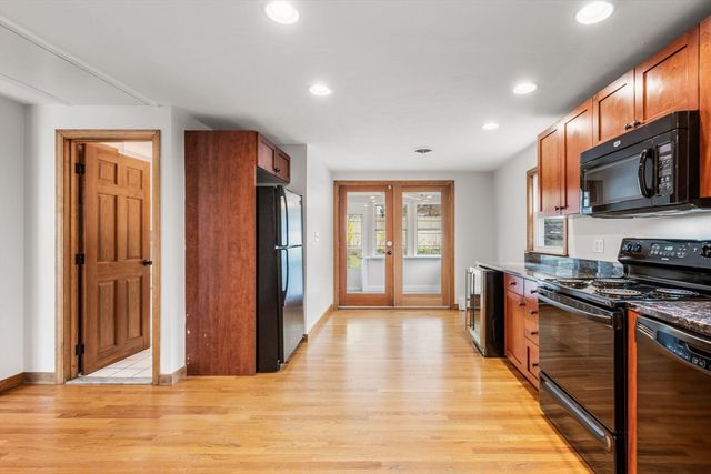 247 Lebanon St, Melrose, MA 02176
