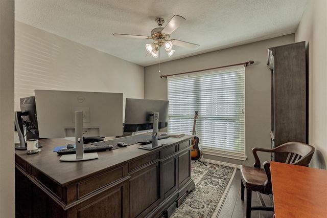 147 Wynnoak, The Woodlands, TX 77382