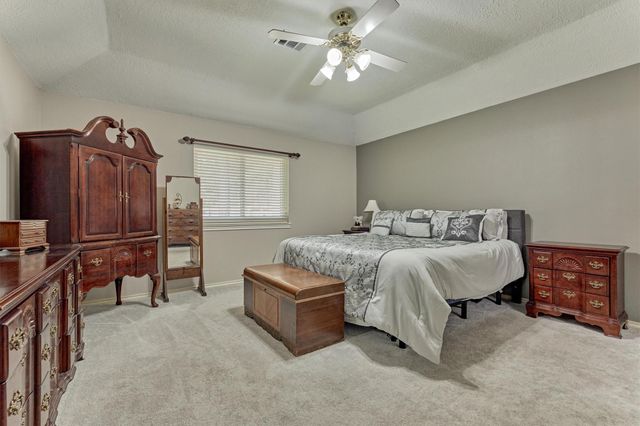 147 Wynnoak, The Woodlands, TX 77382