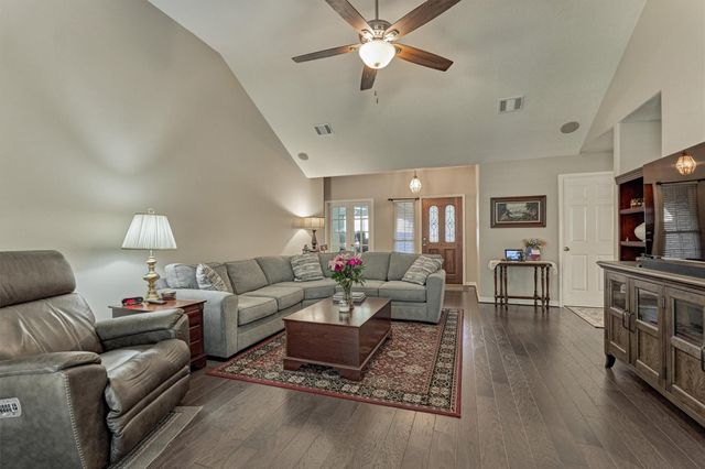 147 Wynnoak, The Woodlands, TX 77382