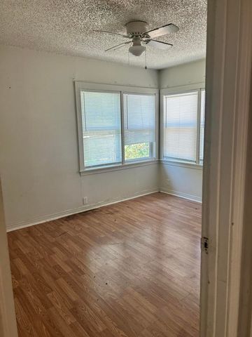 1306 State Street, San Angelo, TX 76905