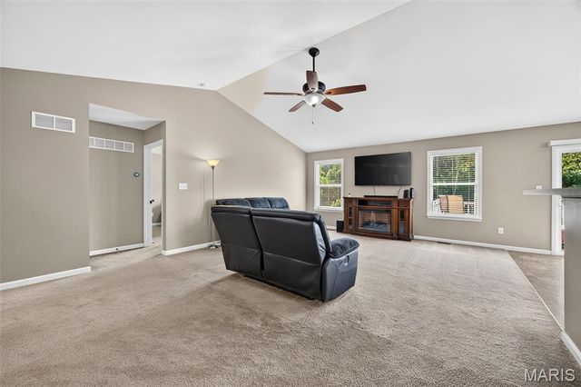 443 Jockeys Run, Wentzville, MO 63385