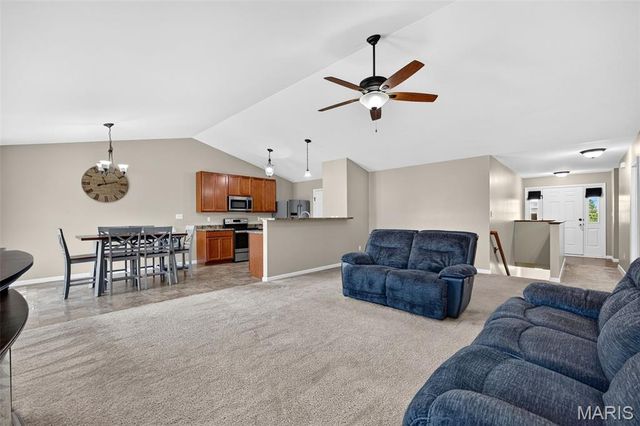 443 Jockeys Run, Wentzville, MO 63385