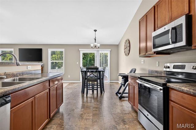 443 Jockeys Run, Wentzville, MO 63385