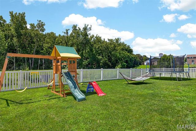 443 Jockeys Run, Wentzville, MO 63385