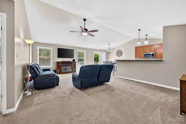 443 Jockeys Run, Wentzville, MO 63385