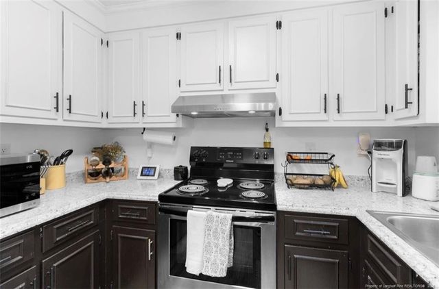 724 Glen Reilly Drive, Fayetteville, NC 28314