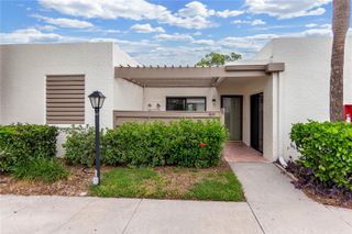 511 LAKESIDE DRIVE 511, Bradenton, FL 34210