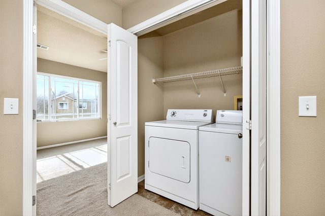 8601 Westown Parkway 7101, West Des Moines, IA 50266