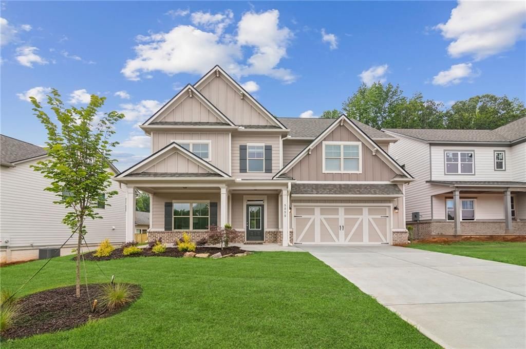 5563 Overview Drive, Flowery Branch, GA 30542
