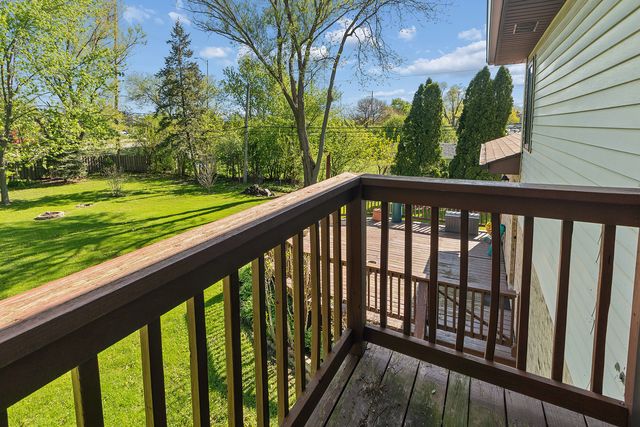 160 Aster Lane, Hoffman Estates, IL 60169
