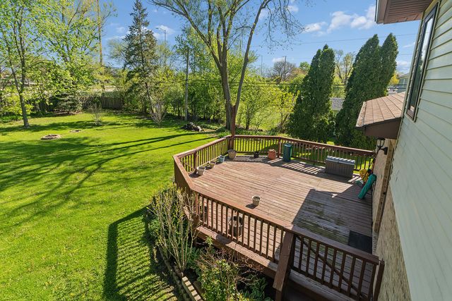 160 Aster Lane, Hoffman Estates, IL 60169