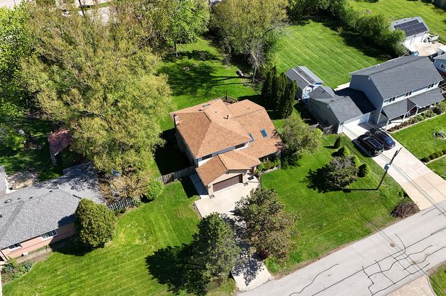 160 Aster Lane, Hoffman Estates, IL 60169