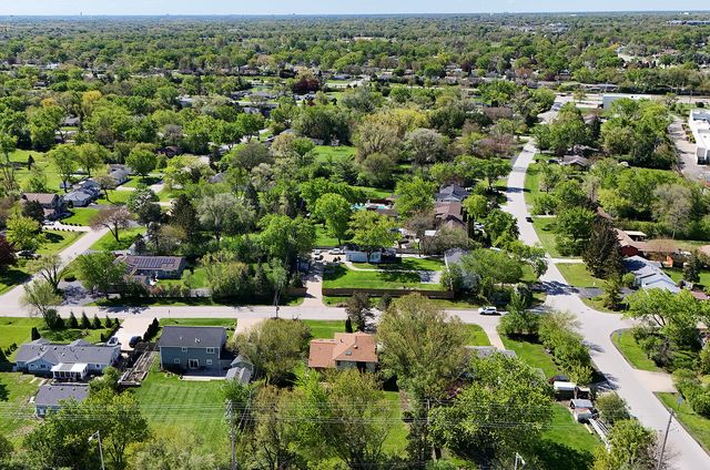 160 Aster Lane, Hoffman Estates, IL 60169
