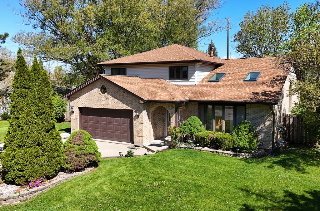 160 Aster Lane, Hoffman Estates, IL 60169