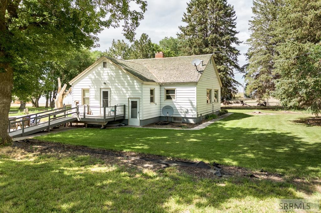 Image 1 of property listing at 2702 W Landing Rd, Rockland, ID 83271