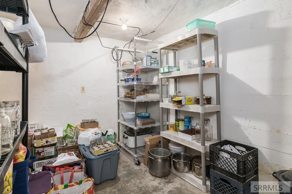 Image 28 of property listing at 2702 W Landing Rd, Rockland, ID 83271