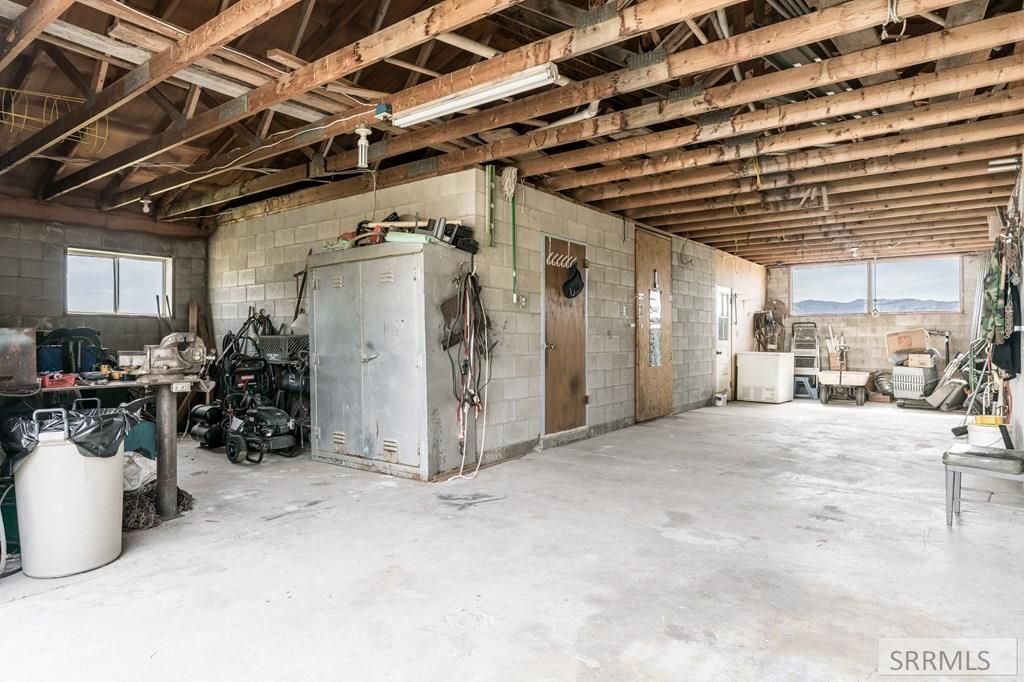 Image 29 of property listing at 2702 W Landing Rd, Rockland, ID 83271