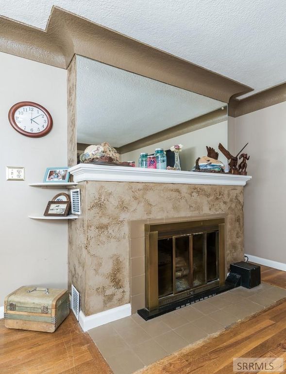 Image 6 of property listing at 2702 W Landing Rd, Rockland, ID 83271