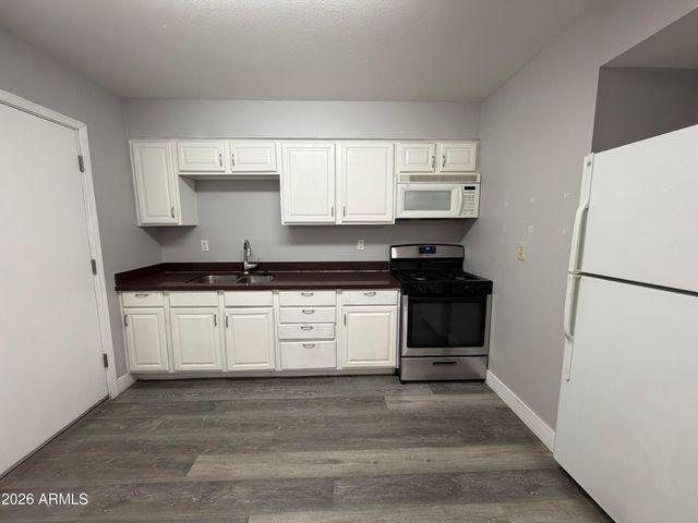 1833 E HARVARD Street Apt 3, Phoenix, AZ 85006