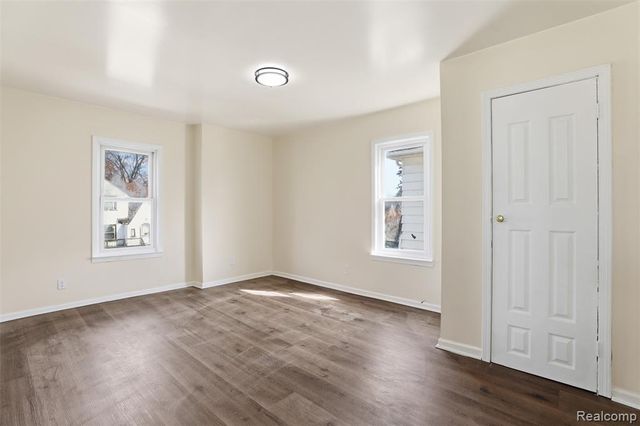 15881 Hartwell Street, Detroit, MI 48227