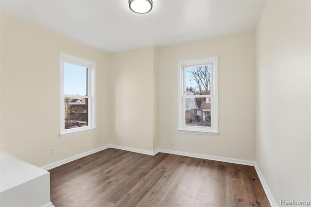 15881 Hartwell Street, Detroit, MI 48227