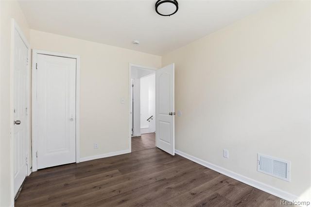 15881 Hartwell Street, Detroit, MI 48227