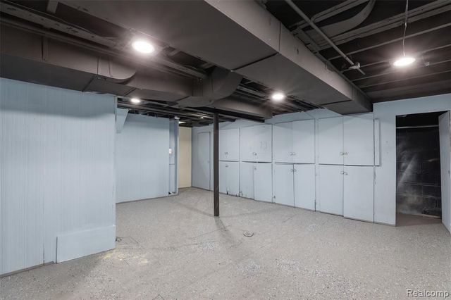 15881 Hartwell Street, Detroit, MI 48227