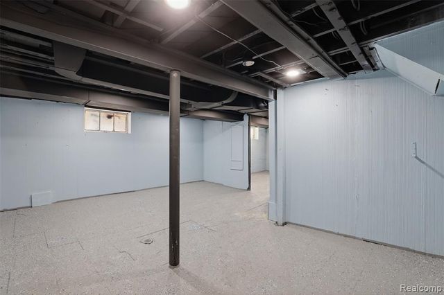 15881 Hartwell Street, Detroit, MI 48227