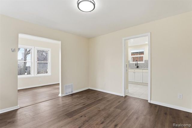 15881 Hartwell Street, Detroit, MI 48227