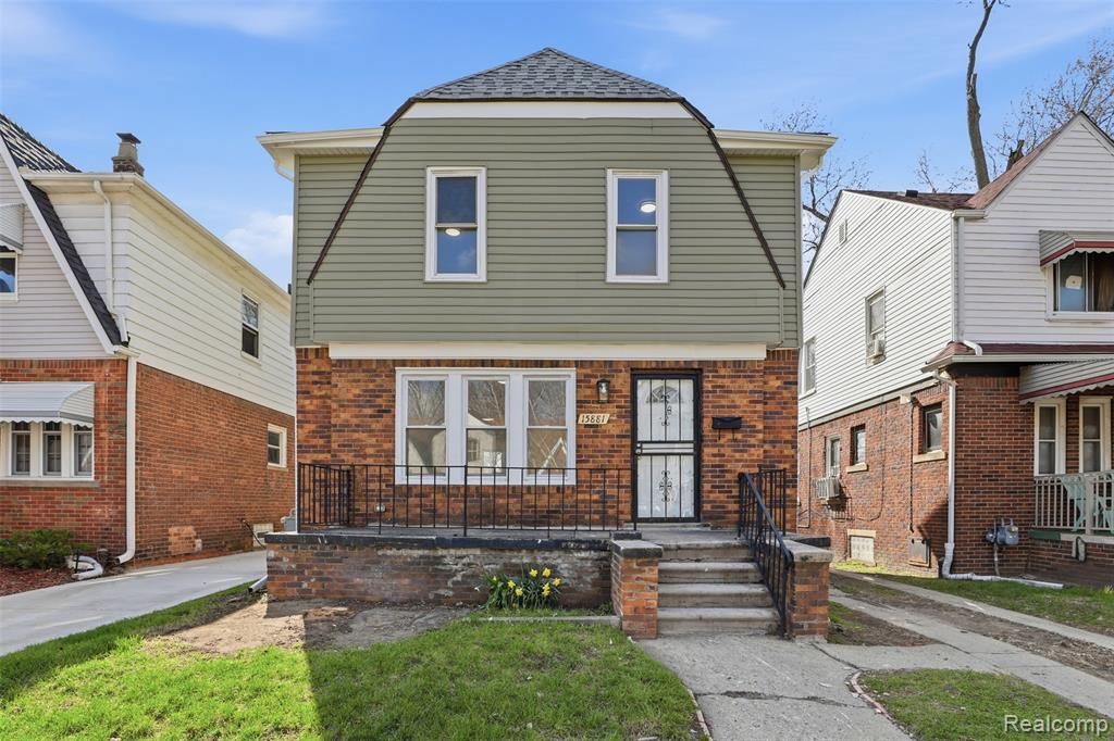15881 Hartwell Street, Detroit, MI 48227