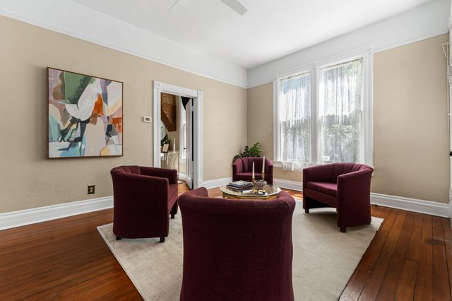 420 Edith Boulevard SE, Albuquerque, NM 87102