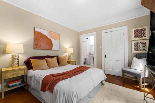 420 Edith Boulevard SE, Albuquerque, NM 87102