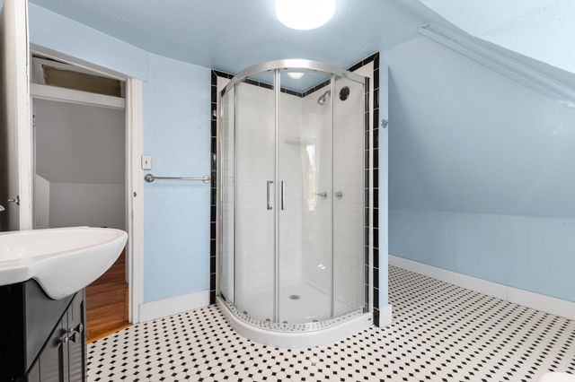 420 Edith Boulevard SE, Albuquerque, NM 87102