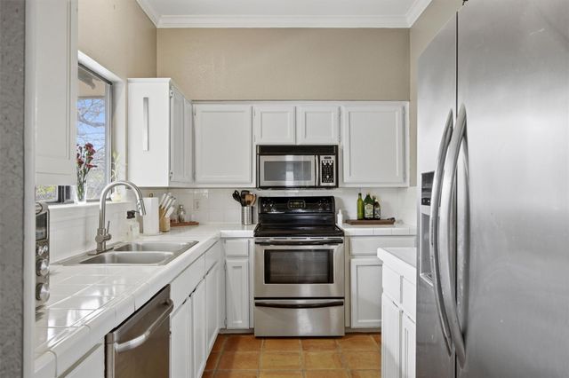 1404 Norwalk LN 201, Austin, TX 78703