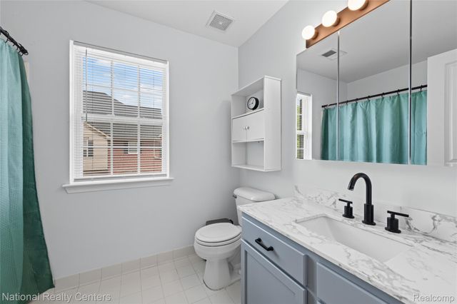 4048 Berkeley Avenue, Canton Charter Township, MI 48188