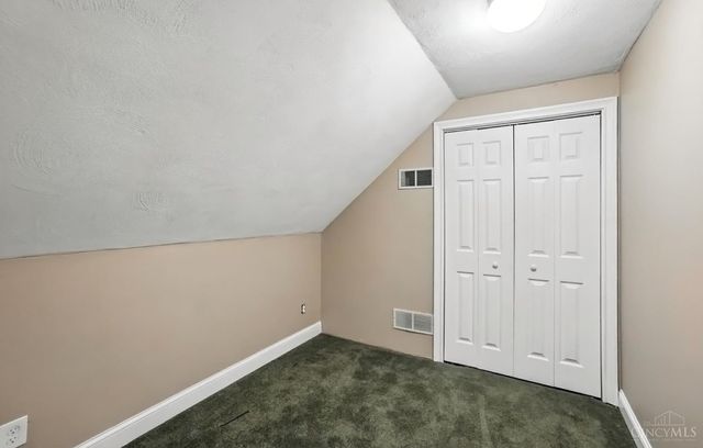 1033 Country Creek Drive, Lebanon, OH 45036