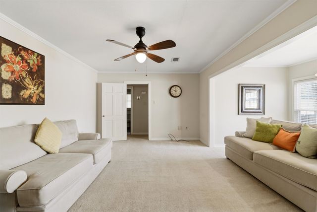 405 S White Oak Rd, White Oak, TX 75693