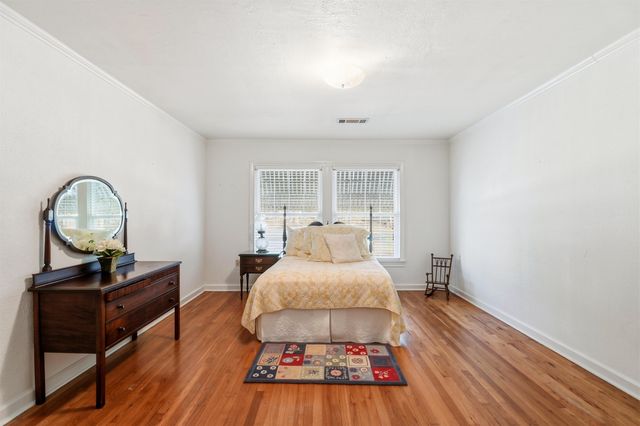 405 S White Oak Rd, White Oak, TX 75693