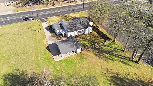 405 S White Oak Rd, White Oak, TX 75693