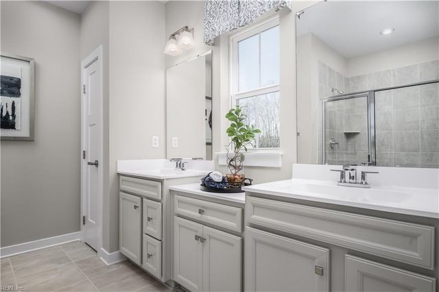 2158 Mainsail DR, Carrollton, VA 23314