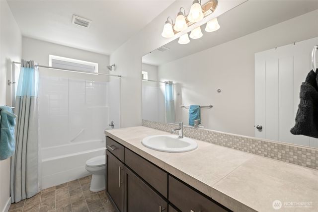 11349 Maple Tree Place NW, Silverdale, WA 98383