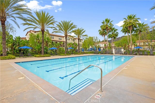 875 E Mountain Way C, Azusa, CA 91702
