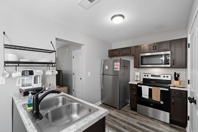 219 Smithson Ln Unit C, Clarksville, TN 37040